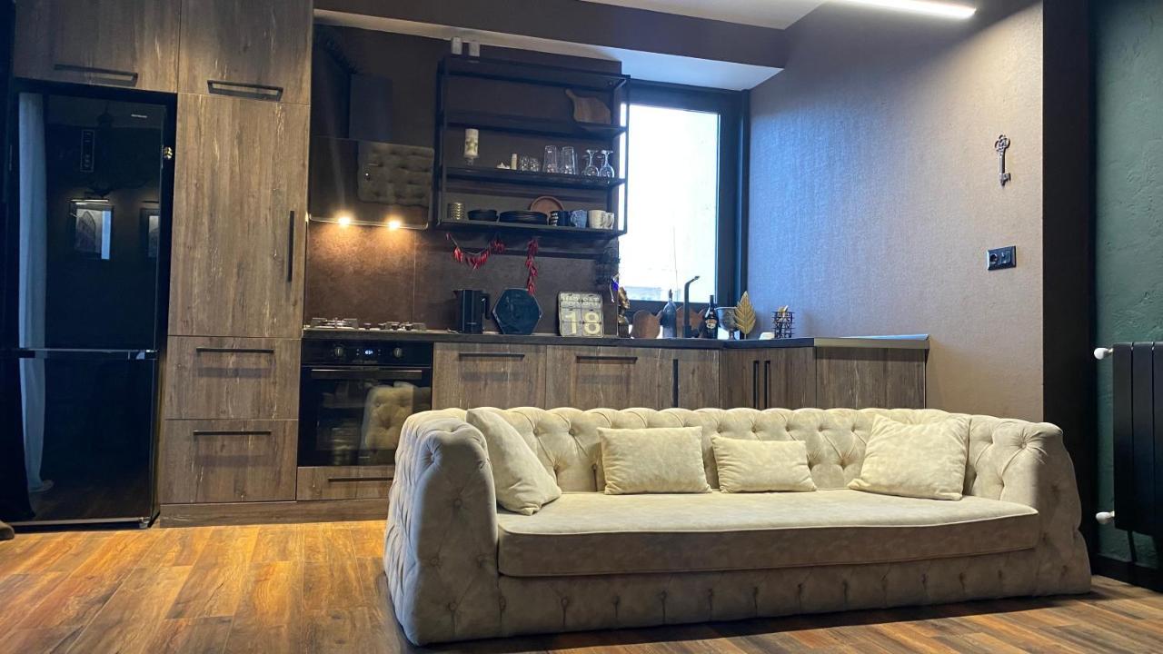 New Apartment With Terrace Tbilisi Exterior photo